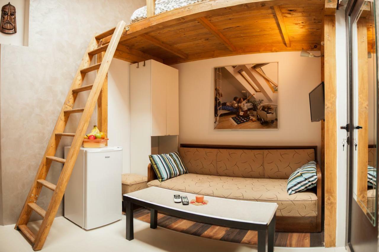 Vitosha Blvd - Attic Studio Sofia Exterior foto