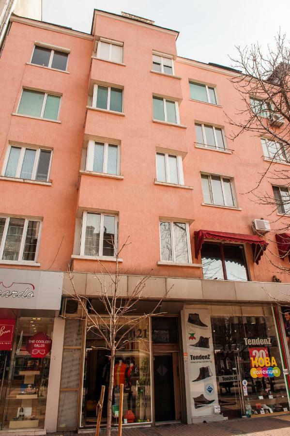 Vitosha Blvd - Attic Studio Sofia Exterior foto
